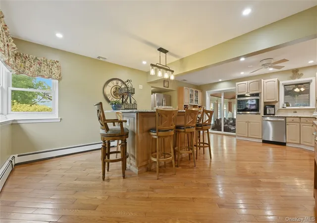 4th image of 19 Berkshire Rd, Oyster Bay, NY 11714 | MLS# 1007252