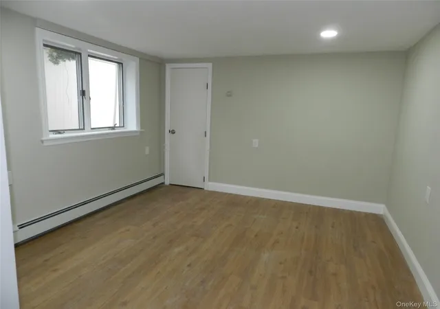 15th image of 48 Rockaway Dr, Sound Beach, NY 11789 | MLS# 1007287