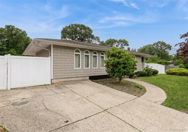 Homes for sale in Brookhaven, NY | 182 Smithtown Polk Blvd, Brookhaven, NY 11720 | MLS# 1007288