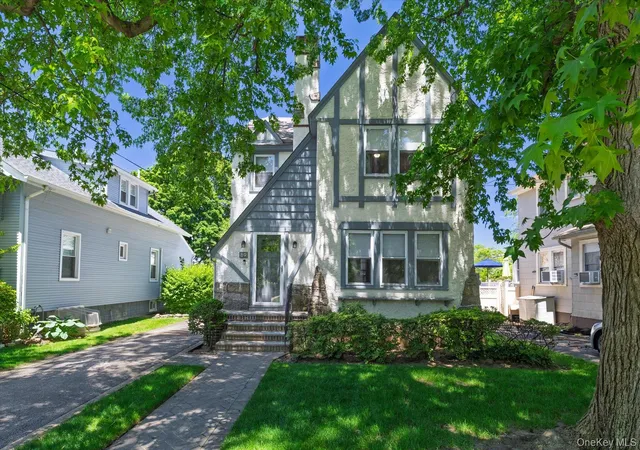 1st image of 89 Lexington Ave, Malverne, NY 11565 | MLS# 1007302