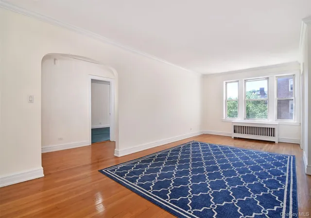 3rd image of 280 Bronxville Rd #5W, Yonkers, NY 10708 | MLS# 1007306