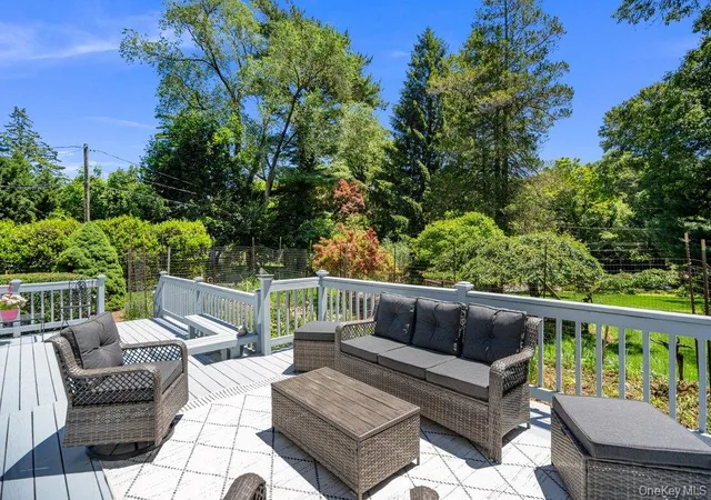5th image of 47 Lubber St, Brookhaven, NY 11790 | MLS# 1007307