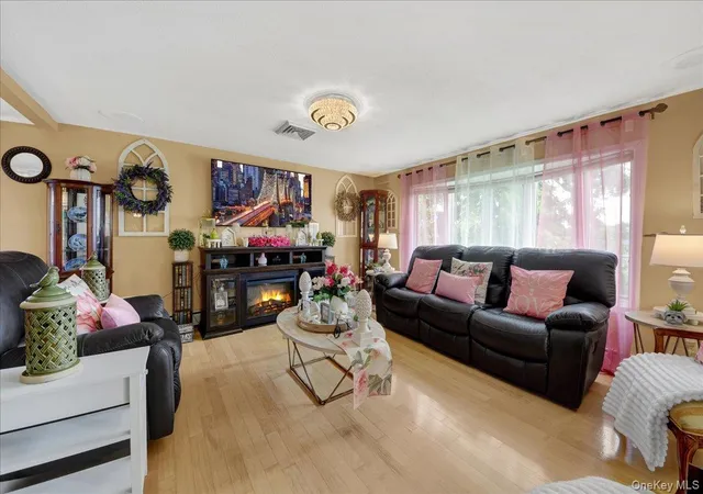 5th image of 5 Rowell Ln, Wappingers Falls, NY 12590 | MLS# 1007359
