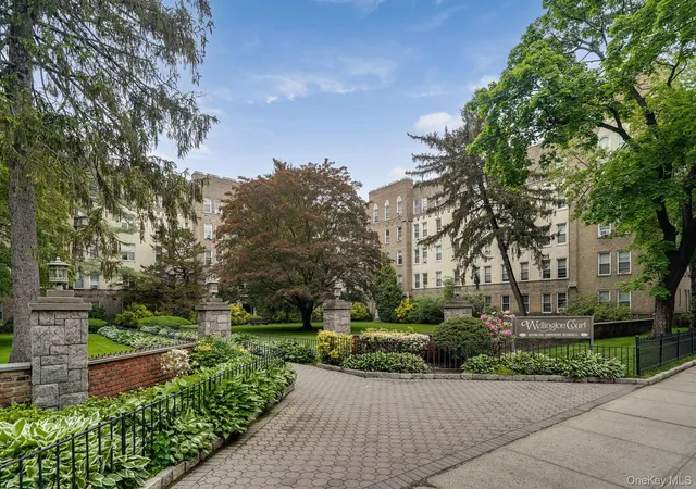 Listing Photo 2 - Condo for sale in building located at 472 Gramatan Ave, Mount Vernon, NY 10550 - Unit #CC3-6