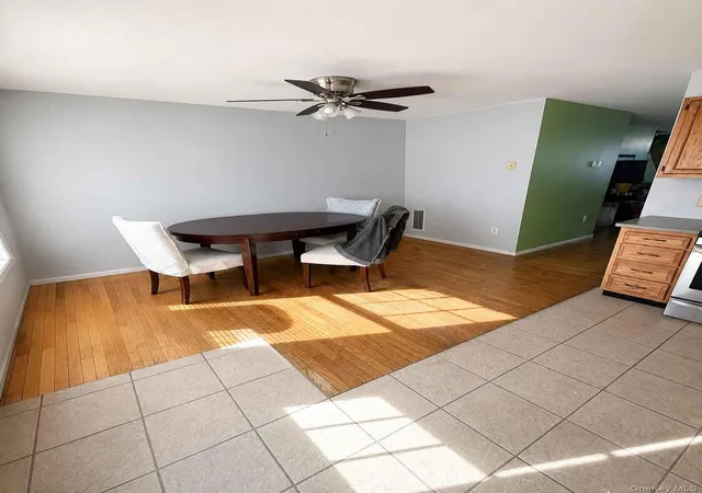 Photo 2 of Single family home for sale at 309 Beach 102nd St, Rockaway Park, NY 11694 | MLS# 1007389 | Listing updated on 2026-09-02