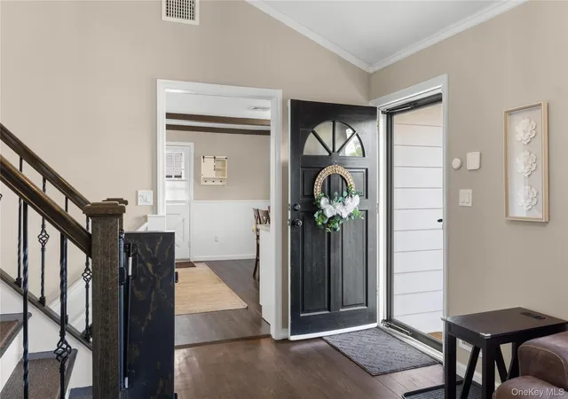 2nd image of 300 W 24th St, Deer Park, NY 11729 | MLS# 1007397