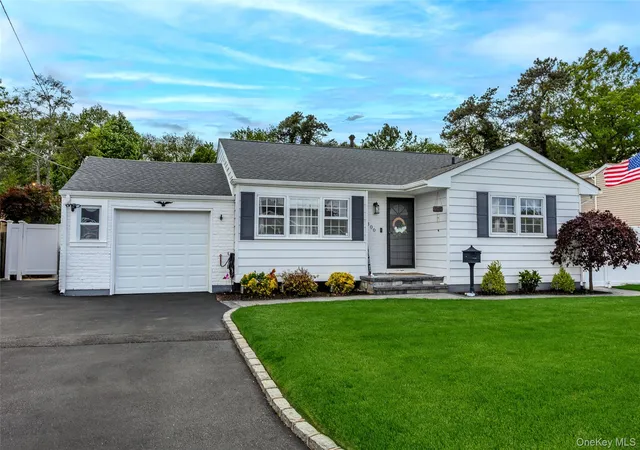 50th image of 300 W 24th St, Deer Park, NY 11729 | MLS# 1007397