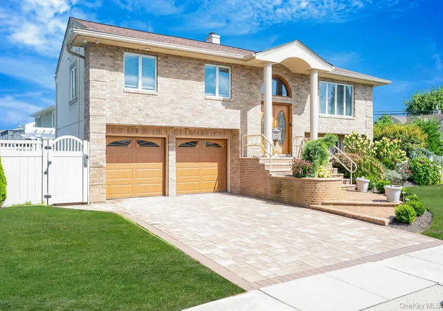 2nd image of 3075 Hewlett Ave, Hempstead, NY 11566 | MLS# 1007398