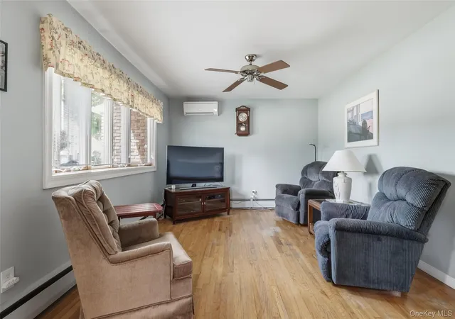 4th image of 183 N Oak St, Oyster Bay, NY 11758 | MLS# 1007408