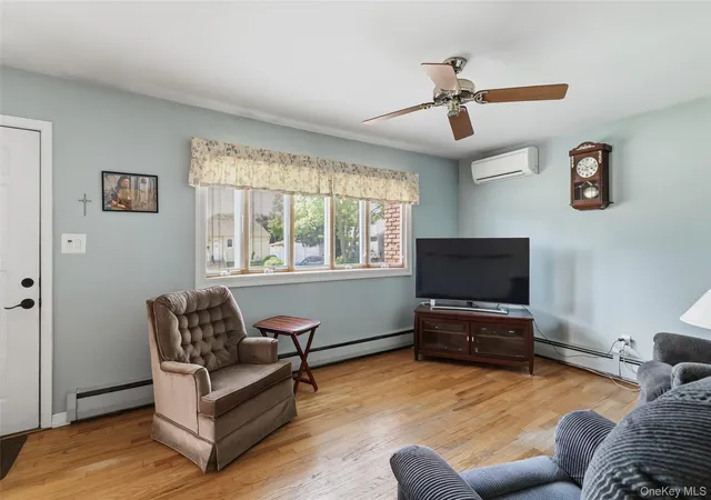 5th image of 183 N Oak St, Oyster Bay, NY 11758 | MLS# 1007408