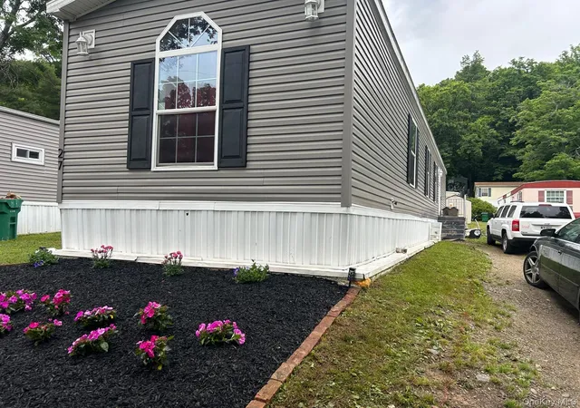 Homes for sale in Pleasant Valley, NY | 27 Shagbark, Pleasant Valley, NY 12569 | MLS# 1007424