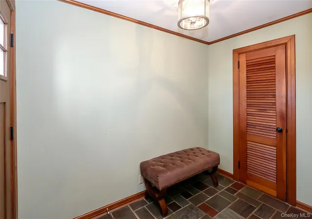 4th image of 15 Hemlock St, Hempstead, NY 11566 | MLS# 1007438