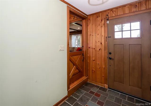 5th image of 15 Hemlock St, Hempstead, NY 11566 | MLS# 1007438