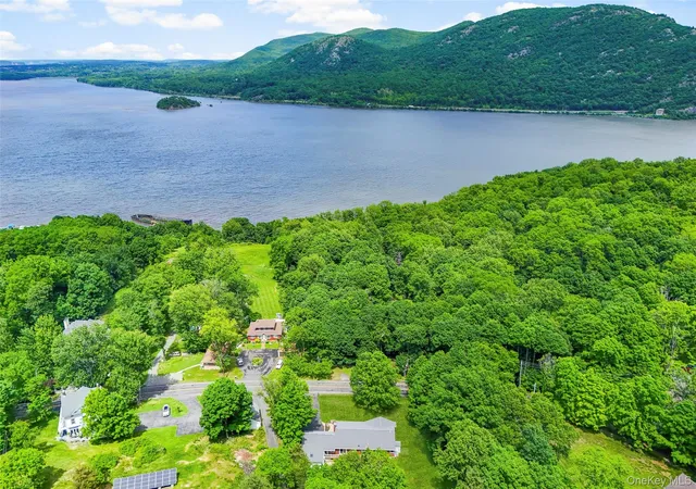 2nd image of 212 Bay View Ave, Cornwall On Hudson, NY 12520 | MLS# 1007451