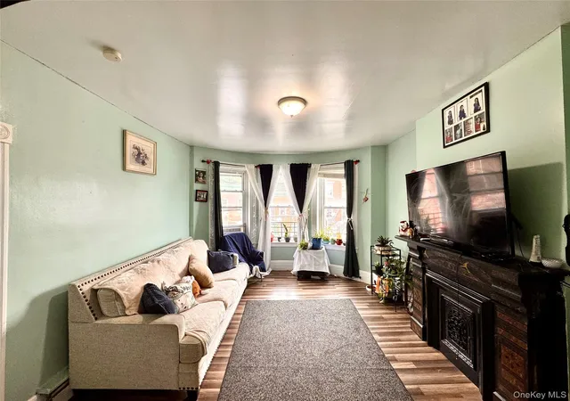 Photo 4 of Sale Pending at 49 Benkard Ave, Newburgh (city), NY 12550 | MLS# 1007461 | Listing updated on 2026-08-27