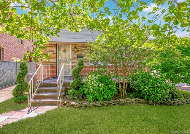 2nd image of 7326 171st St, Fresh Meadows, NY 11366 | MLS# 1007471