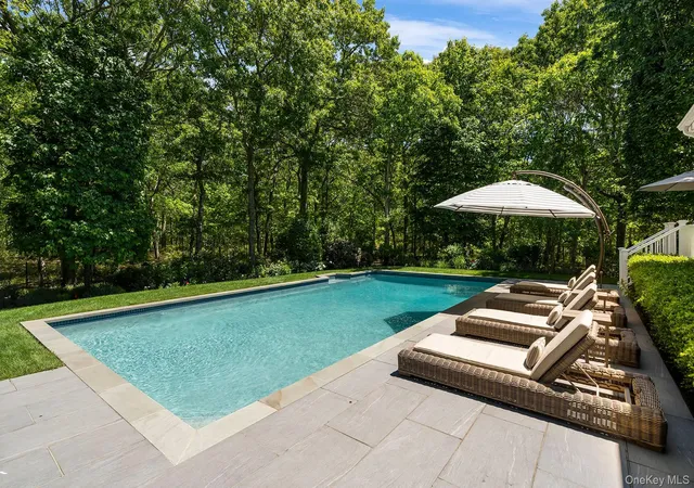 Photo 3 of Single family home for sale at 6 Woodruff Ln, Bridgehampton, NY 11932 | MLS# 1007474 | Listing updated on 2026-08-13