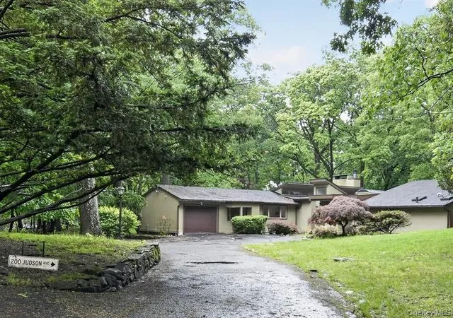 Photo 1 of Single family home for sale at 200 Judson Ave, Greenburgh, NY 10522 | MLS# 1007480 | Listing updated on 2026-09-30