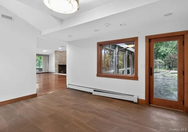 Photo 3 of Single family home for sale at 200 Judson Ave, Greenburgh, NY 10522 | MLS# 1007480 | Listing updated on 2026-10-09