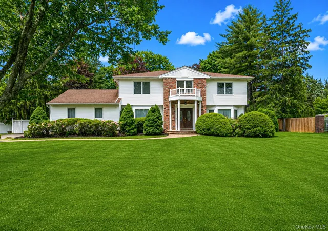 2nd image of 35 High Pasture Cir, Dix Hills, NY 11746 | MLS# 1007506