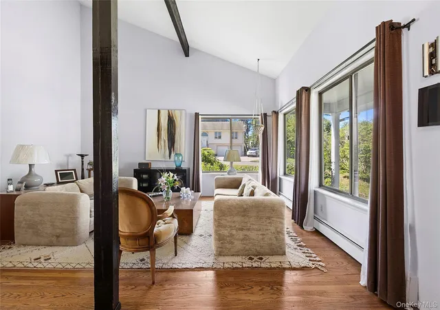 Photo 3 of Sale Pending at 7 Stirrup Ln, Glen Cove, NY 11542 | MLS# 1007514 | Listing updated on 2026-08-17