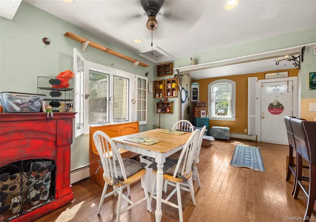 Homes for sale in Babylon, NY | 23 Dewey Pl, Babylon, NY 11757 | MLS# 1007519