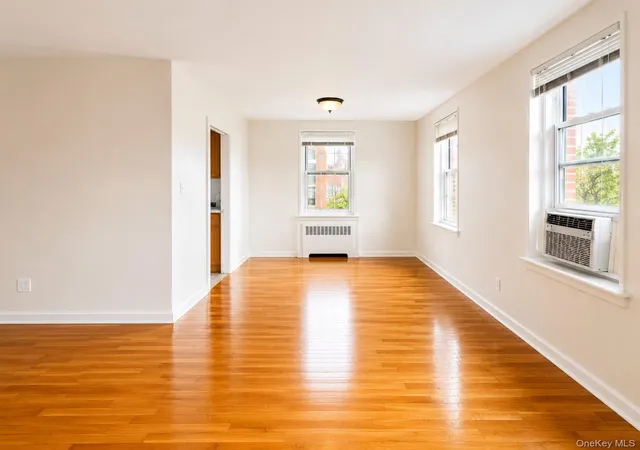 5th image of 30-11 Parsons Blvd, New York, NY 11354