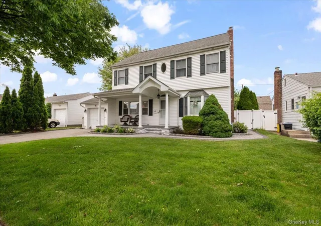 1st image of 4 Westbury Ave, Oyster Bay, NY 11803 | MLS# 1007526