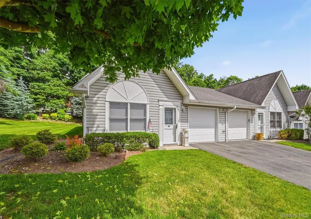 Homes for sale in Ramapo, NY | 36 Windsor Cir #D1, Ramapo, NY 10956 | MLS# 1007541