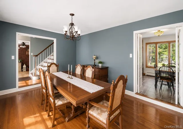 5th image of 11 Lincoln Ct, Copiague, NY 11726 | MLS# 1007548