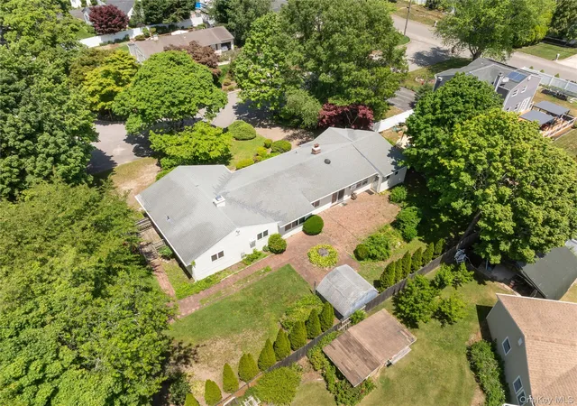 4th image of 4 N Balin Ct, Brookhaven, NY 11720 | MLS# 1007565