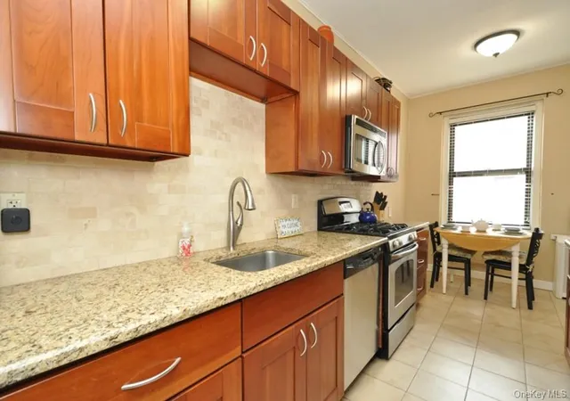 Photo 1 of Condo for sale at 143 Garth Rd #5J, Eastchester, NY 10583 | MLS# 1007579 | Listing updated on 2026-09-01