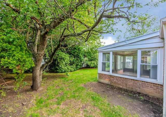 46th image of 674 Henry St, Hempstead, NY 11553 | MLS# 1007584