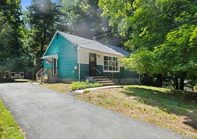 Photo 14 of Sale Pending at 13 Lillian Dr, Spring Valley, NY 10977 | MLS# 1007616 | Listing updated on 2026-07-16