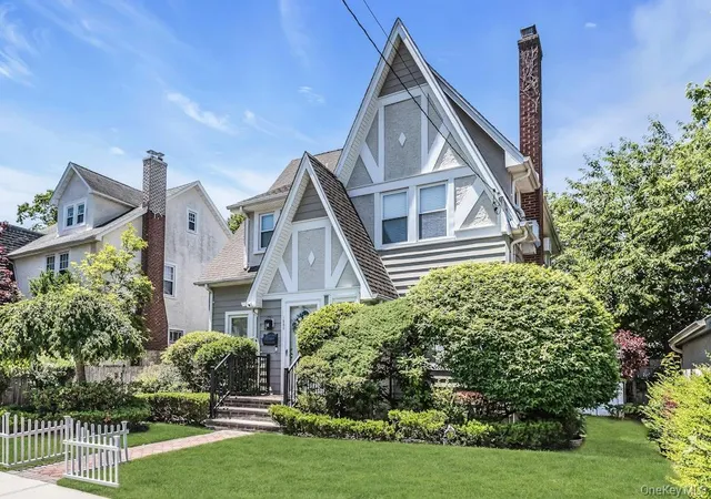 3rd image of 1980 Roosevelt, Hempstead, NY 11510 | MLS# 1007619