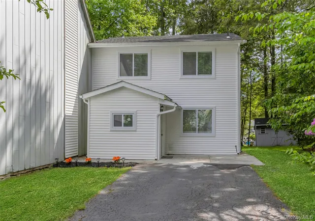 Homes for sale in Thompson, NY | 34 Elizabeth Wy, Thompson, NY 12751 | MLS# 1007627