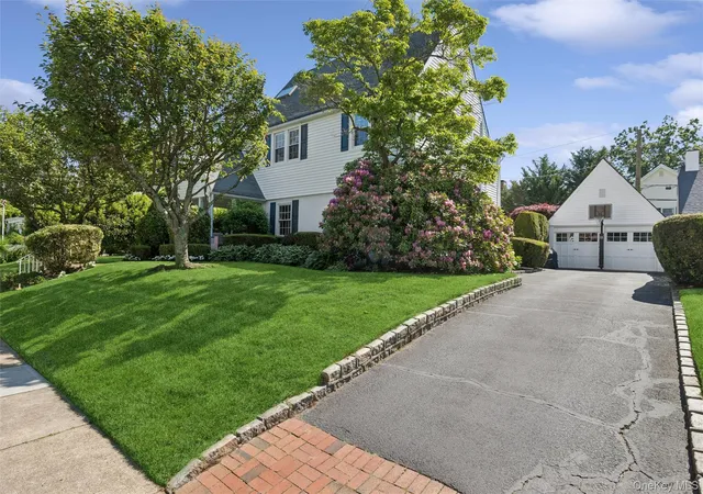 2nd image of 153 Roxbury Rd, Garden City, NY 11530 | MLS# 1007630