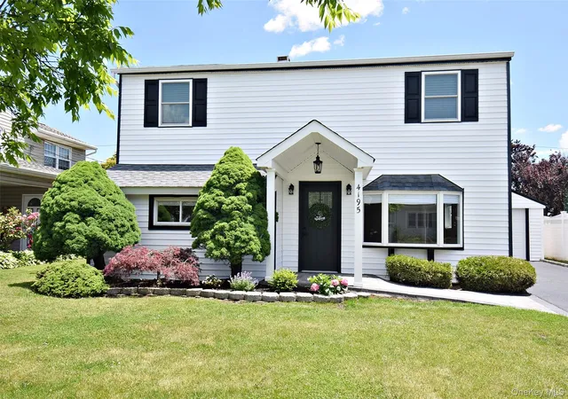 Photo 1 of Single family home for sale at 4195 Florence Rd, Bethpage, NY 11714 | MLS# 1007639 | Listing updated on 2026-10-04