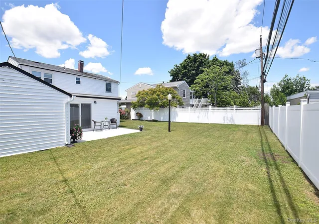 Photo 24 of Single family home for sale at 4195 Florence Rd, Bethpage, NY 11714 | MLS# 1007639 | Listing updated on 2026-10-04