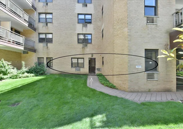 2nd image of 40 Stoner Ave #01, Great Neck, NY 11021 | MLS# 1007642