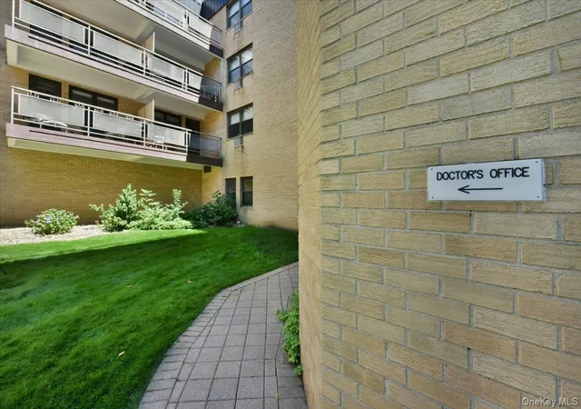 5th image of 40 Stoner Ave #01, Great Neck, NY 11021 | MLS# 1007642