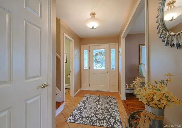 5th image of 7 San Giacomo Dr, New Windsor, NY 12553 | MLS# 1007648