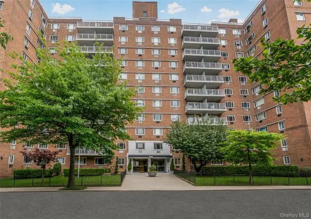 Homes for sale in New York, NY | 3965 52nd Street, New York, NY 11377 | Houzeo