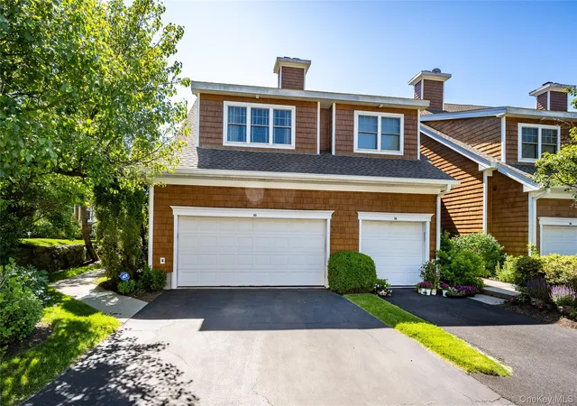 Photo 4 of Condo for sale at 40 Trailhead Ln, Greenburgh, NY 10591 | MLS# 1007666 | Listing updated on 2026-09-18