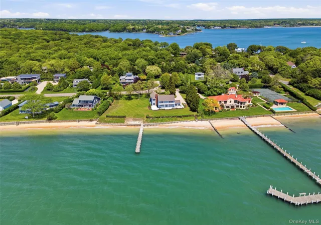 35th image of 90 Peconic Ave, Shelter Island, NY 11964 | MLS# 1007669