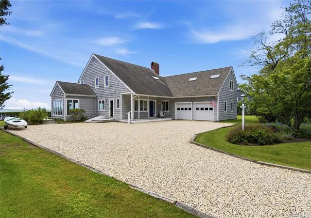 5th image of 90 Peconic Ave, Shelter Island, NY 11964 | MLS# 1007669