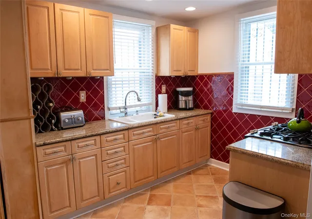 3rd image of 4810 Robertson St, Bronx, NY 10470 | MLS# 1007689