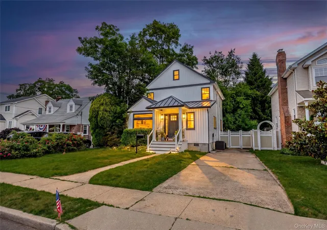 2nd image of 246 Oak St, Hempstead, NY 11710 | MLS# 1007708