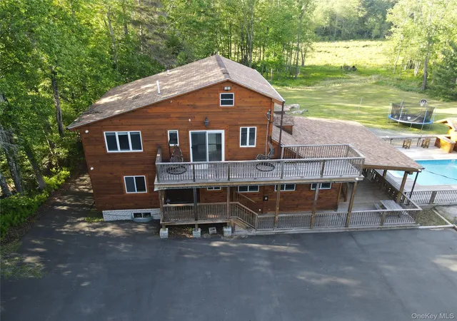Photo 3 of Single family home for sale at 84 Mongaup Rd, Fallsburg, NY 12747 | MLS# 1007716 | Listing updated on 2026-08-06
