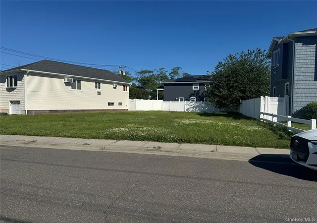 3rd image of 149 Carlton Ct, Oceanside, NY 11572 | MLS# 1007722